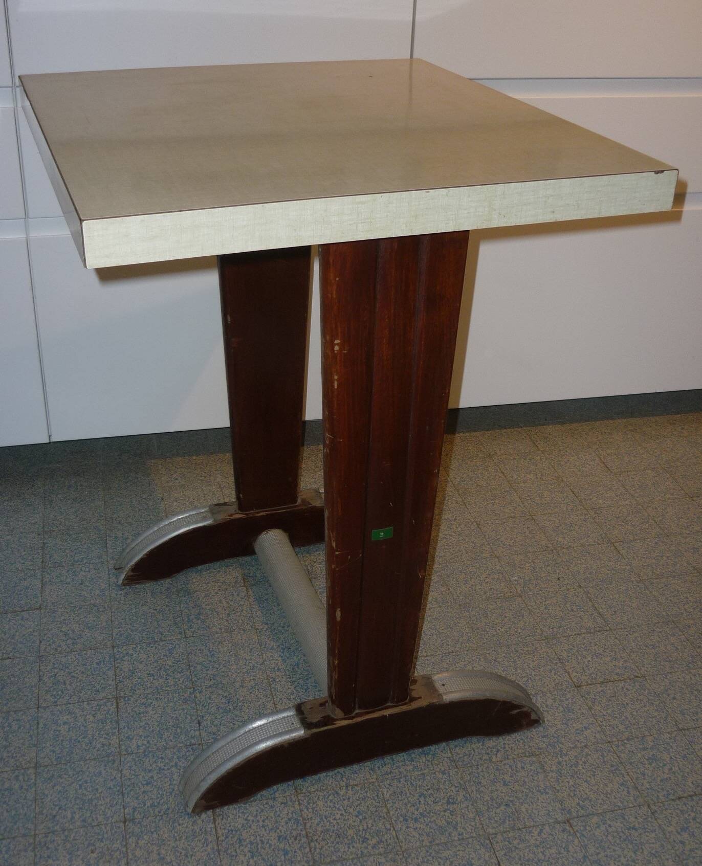 Bistro table in wood and yellow formica from the 30s/40s