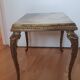 Table d'appoint en marbre et laiton
