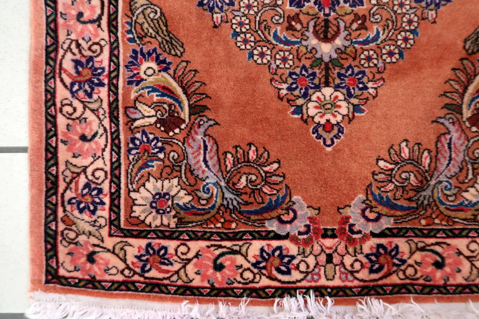 Vintage Sarouk wool rug, rose field & diamond medallion, c. 1950s