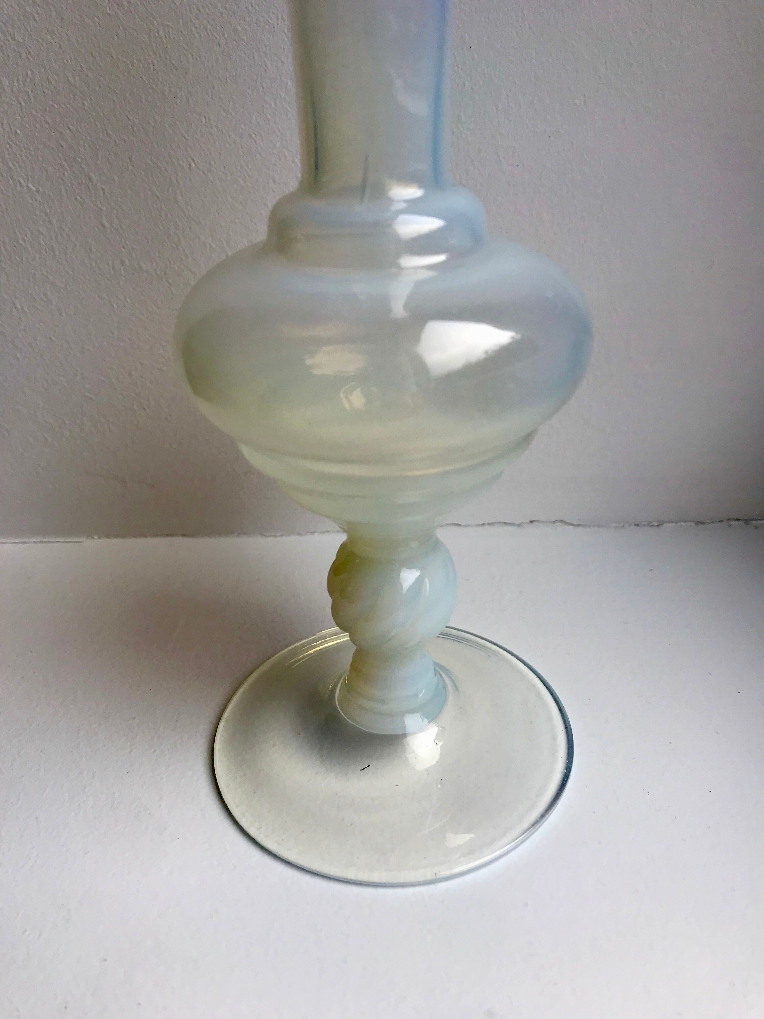Opalescent opaline vase 50s-60s