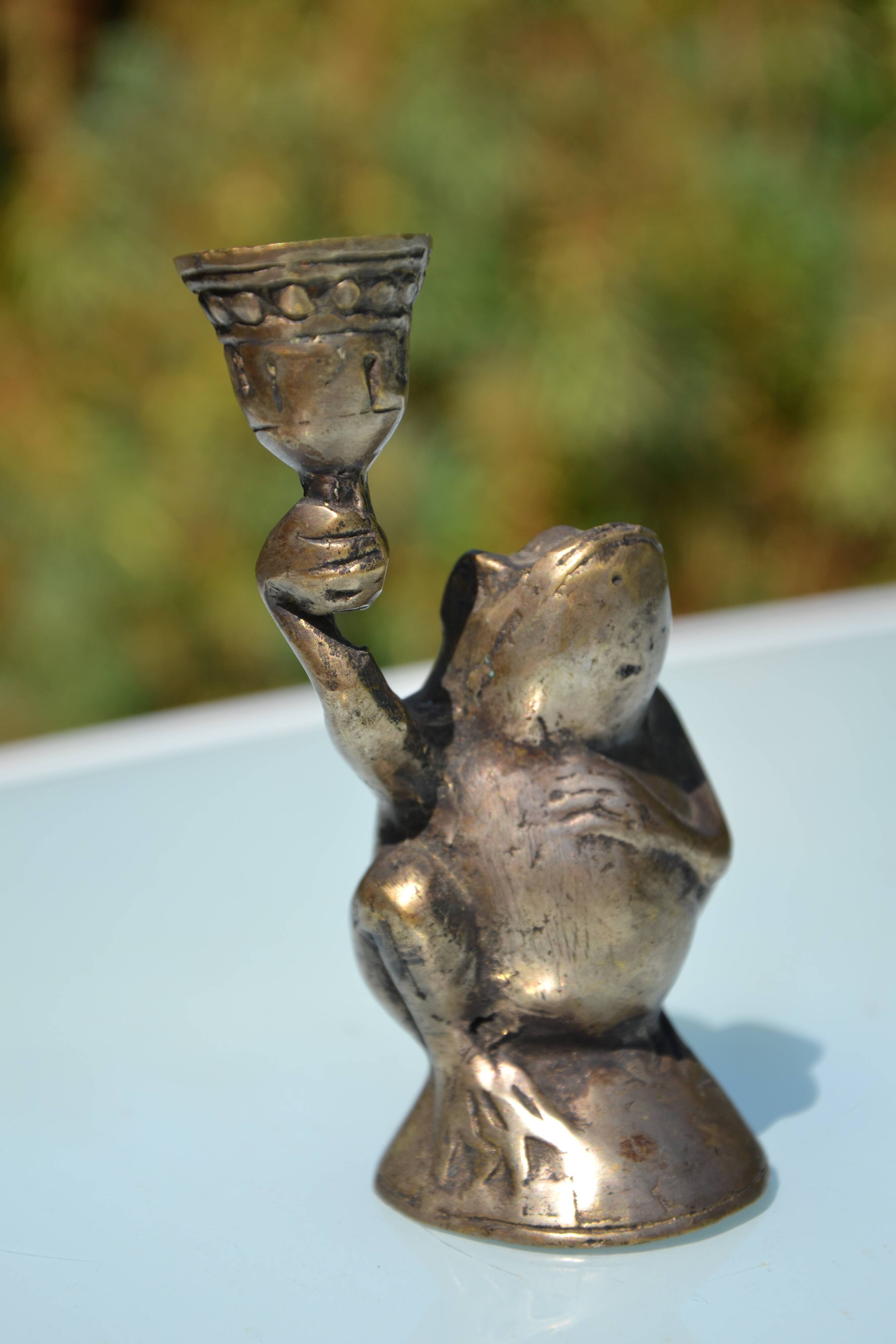 3 animal-shaped bronze candlesticks