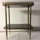 Serving table