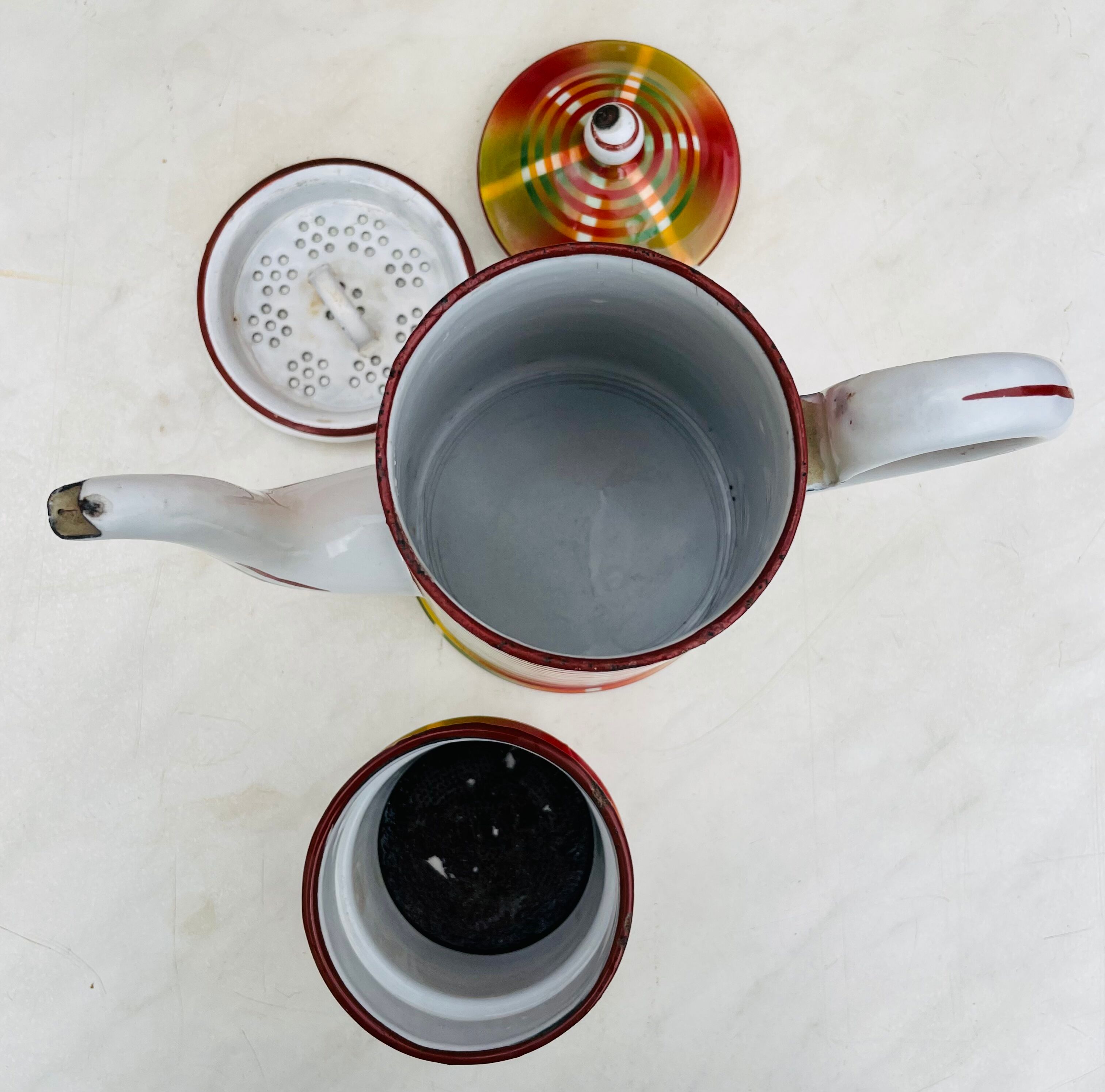 Cafetière émaillée
