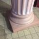 Colonne en plâtre