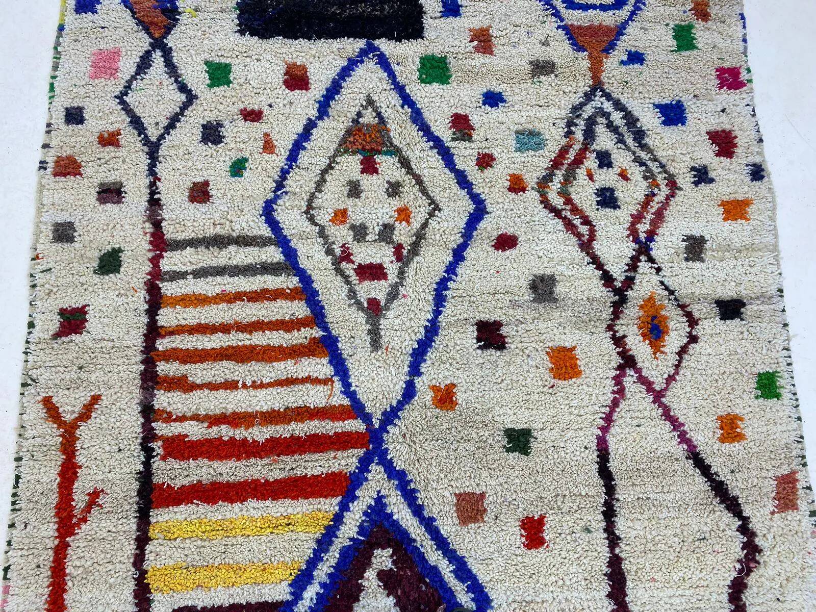 Handmade traditional carpet 250cm x 150cm Moroccan