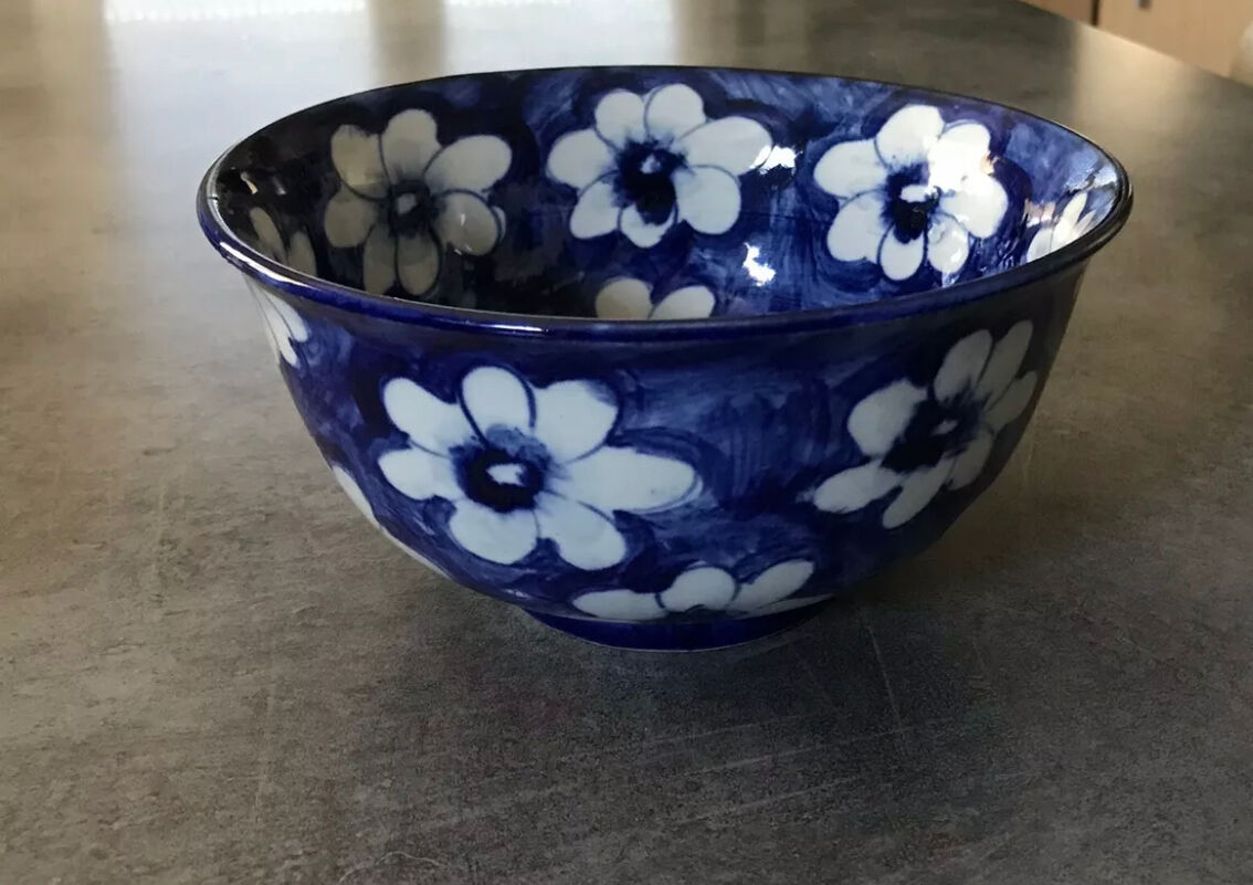 Vintage cup bowl in earthenware with blue floral paint décor - 18.5 cm