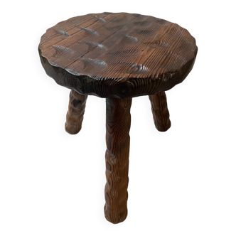 Tabouret tripodes brutaliste français sculpté à la main