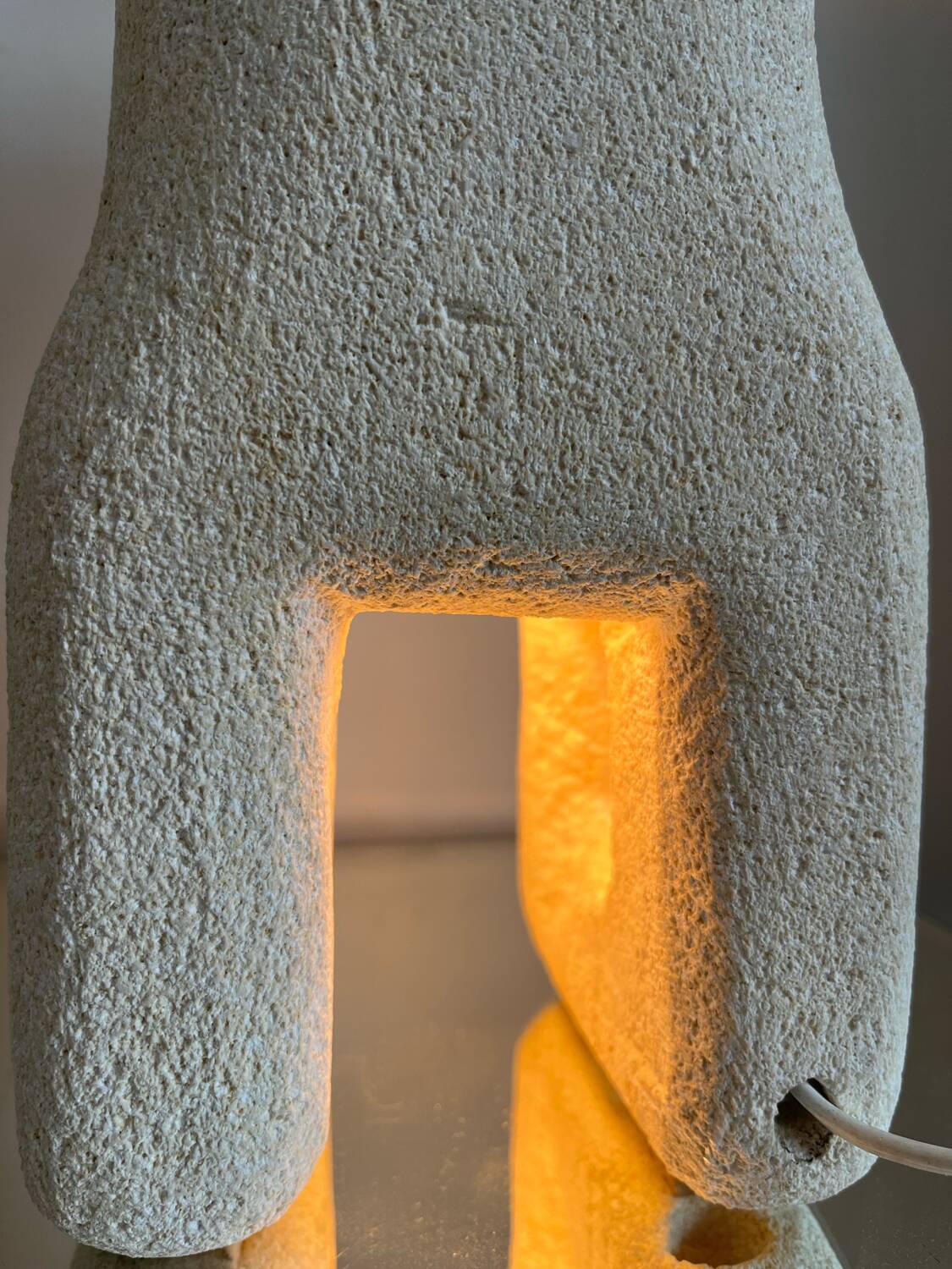 Stone lamp sculpture by the sculptor Albert TORMOS.