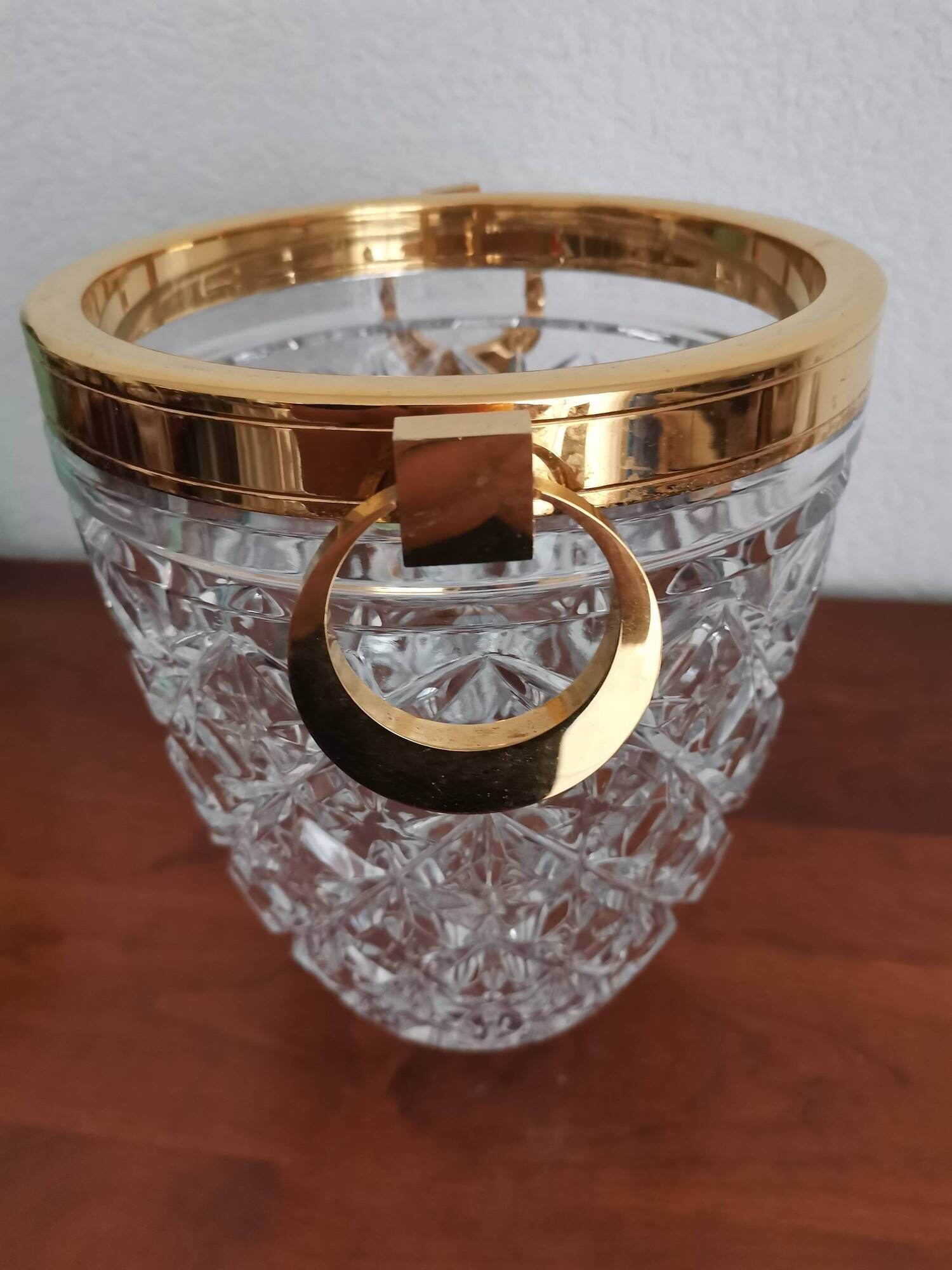 Champagne bucket