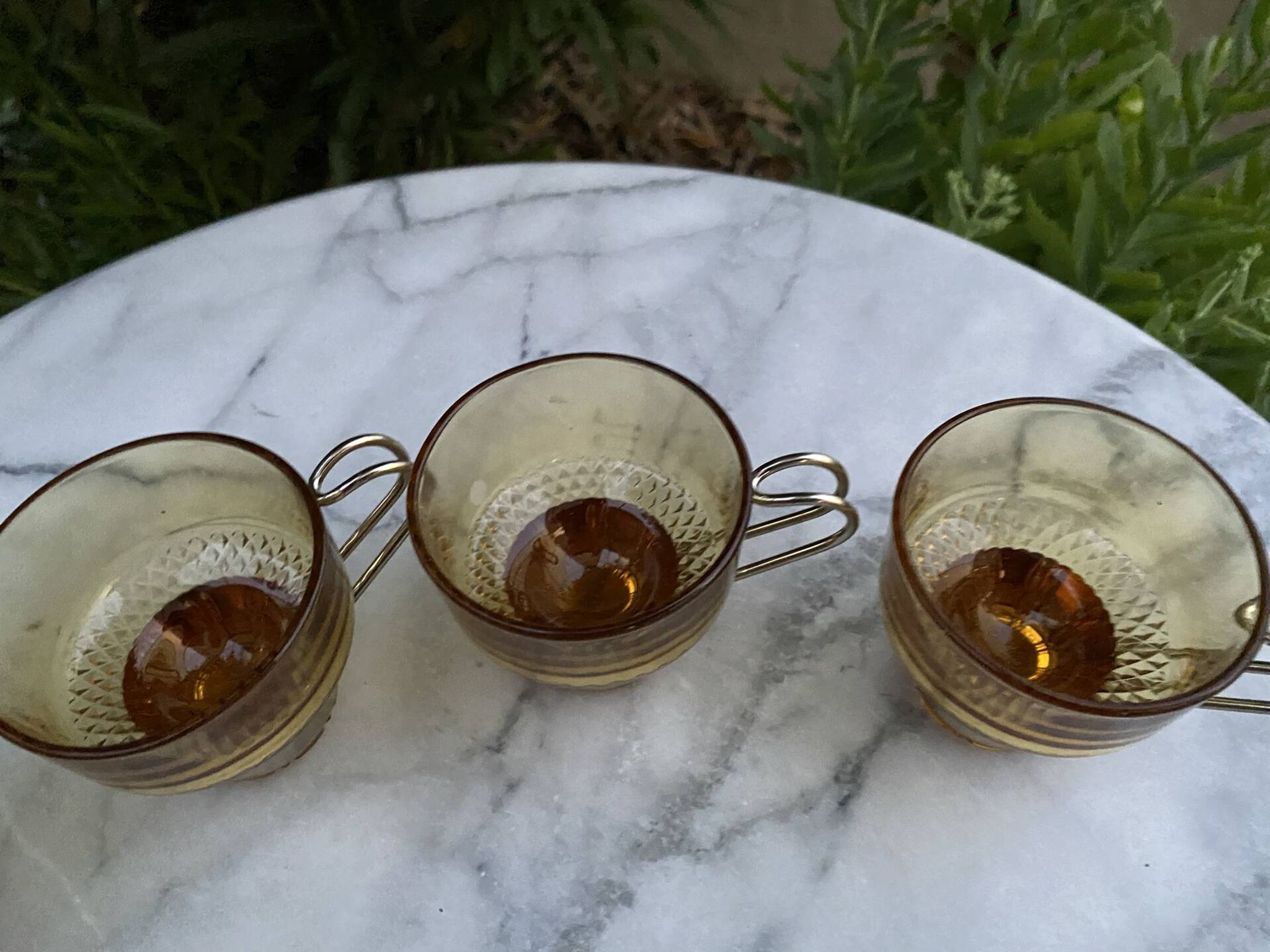 Set of 4 vintage amber glass and chrome metal cups – 1970s