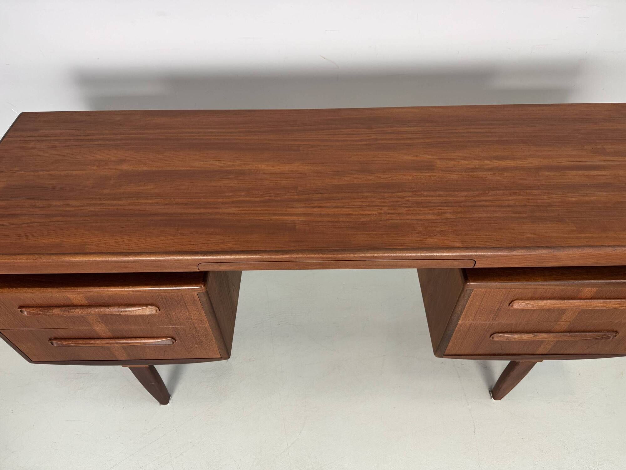 Vintage desk by G-Plan from the Fresco series by Victor Wilkins.