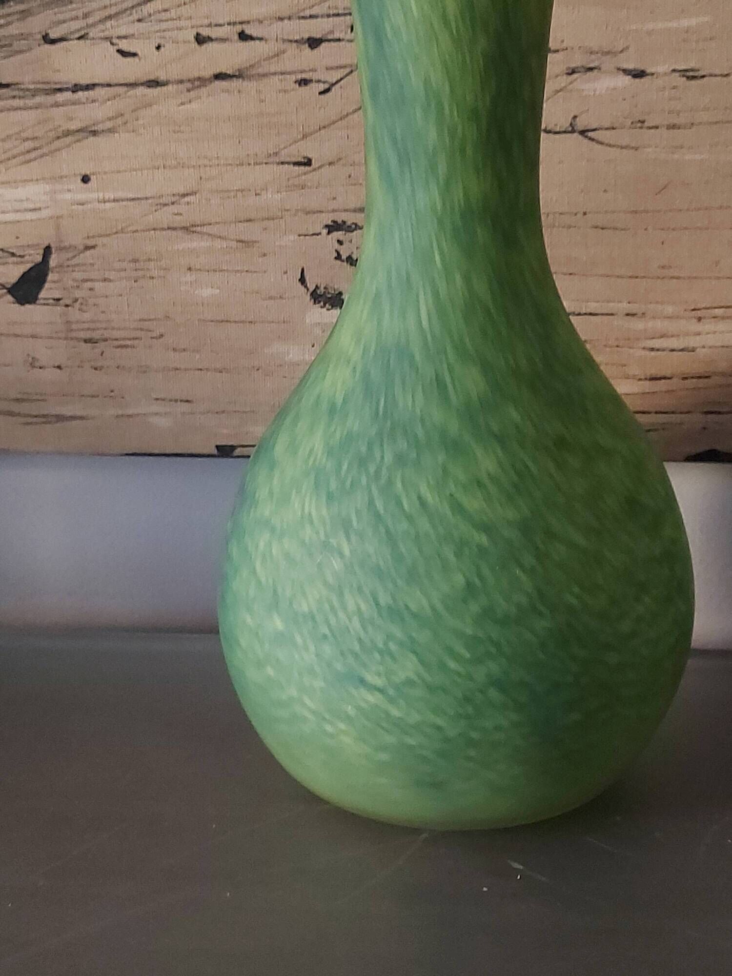 Vase years 80, 90's in blown glass, Habitat