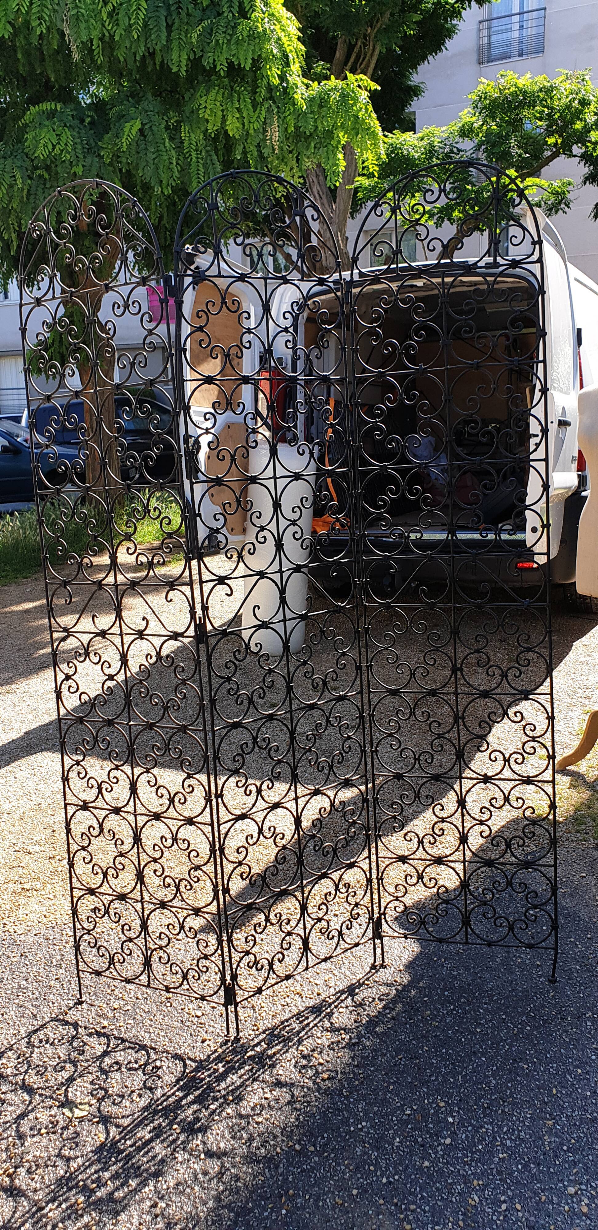 Wrought iron screen 3 leaves