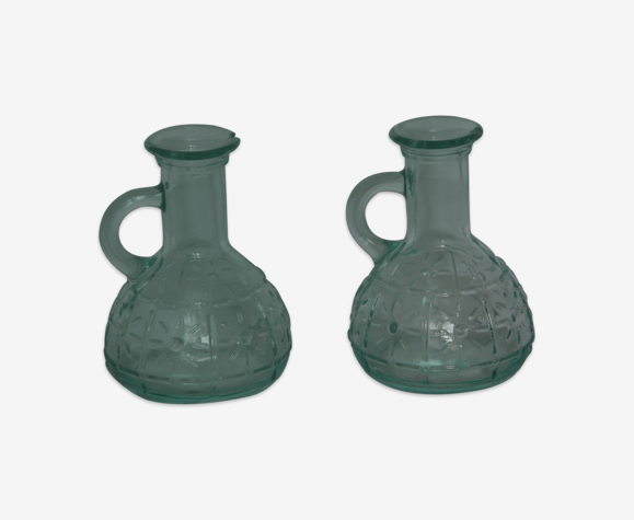 Deux petites fioles en verre turquoise