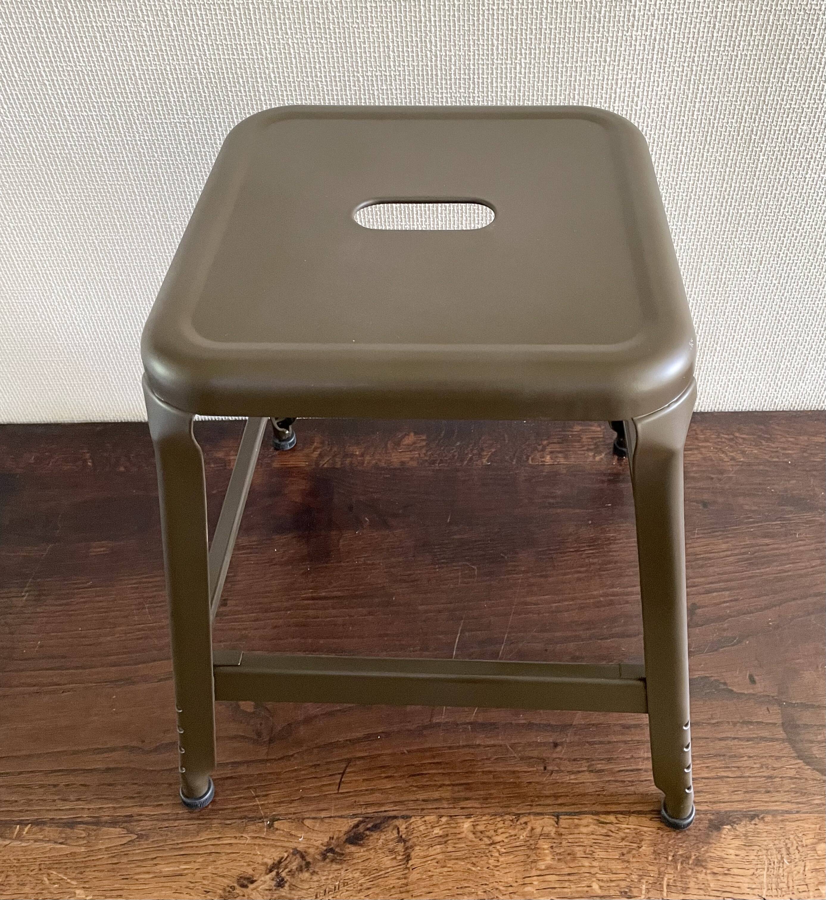 Tabouret métal