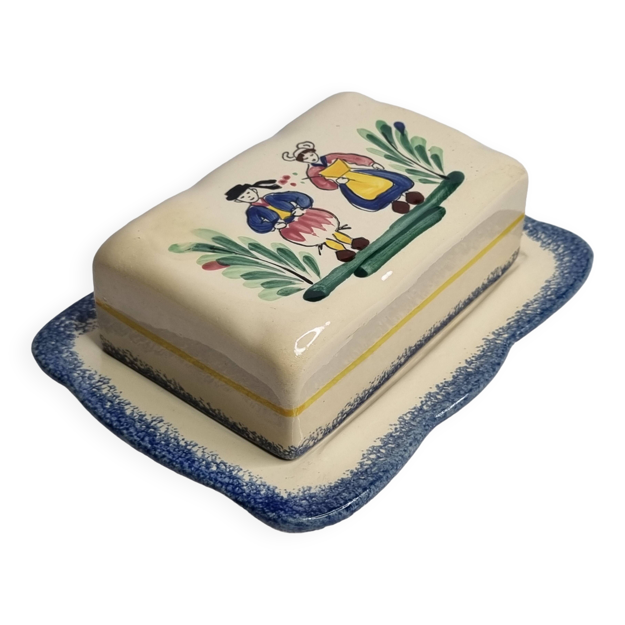 Quimper earthenware butter dish, traditional pattern, 19 cm