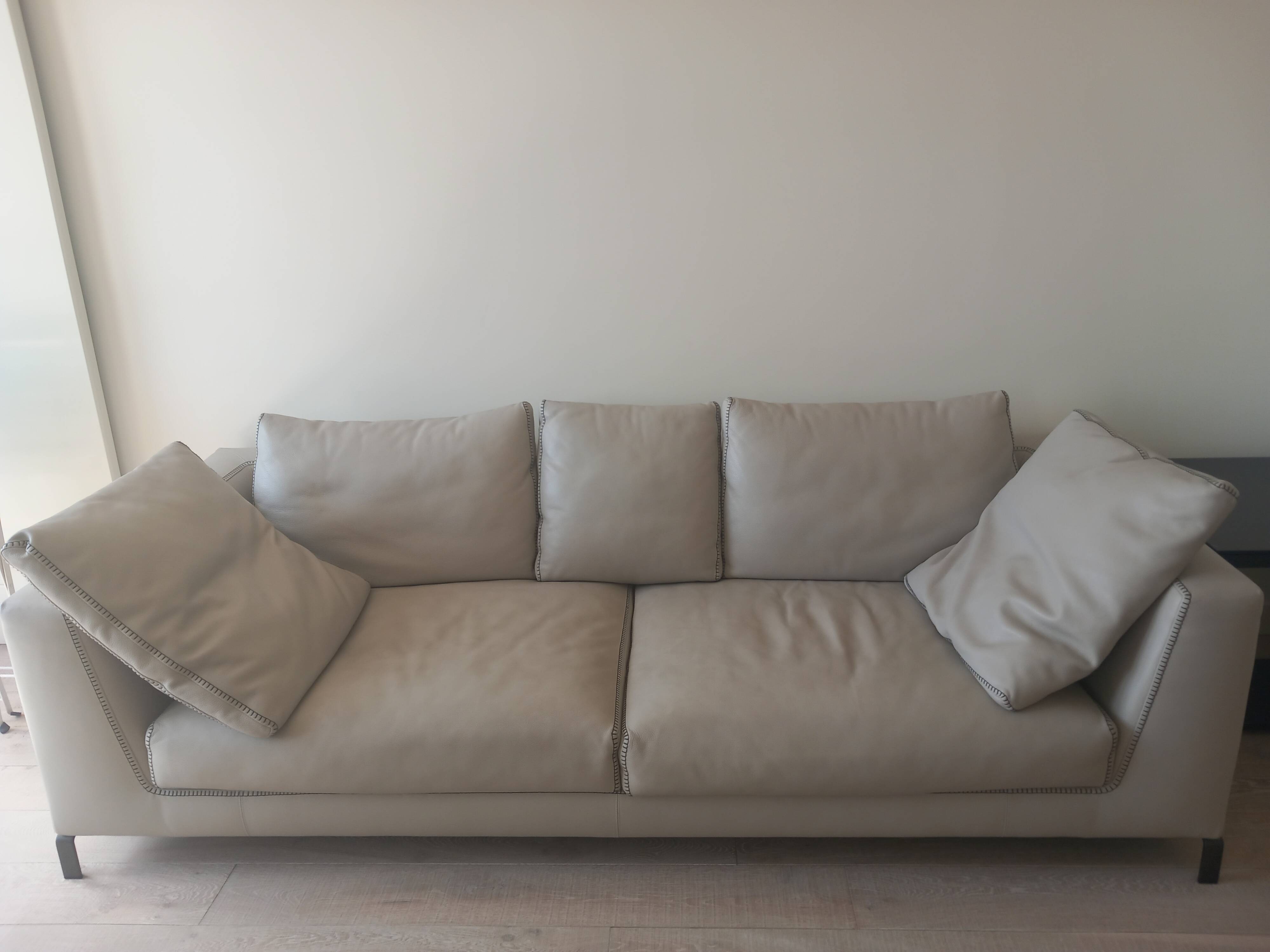 B&B Italia Ray 3-seater sofa in grey leather – Price negotiable