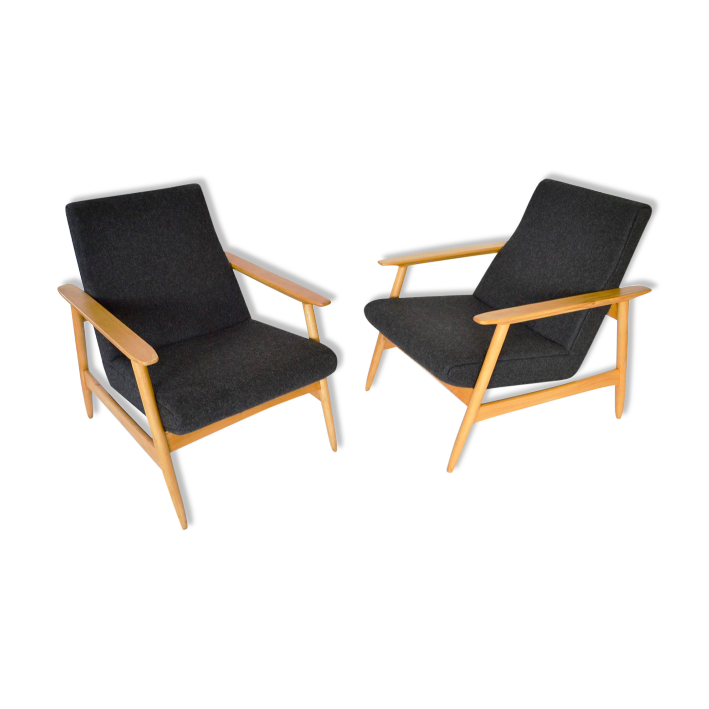 Pair of armchairs Ąžuolas by Valerija EMA Cukermanienė for Vilniaus Baldų Kombinatas, 1968