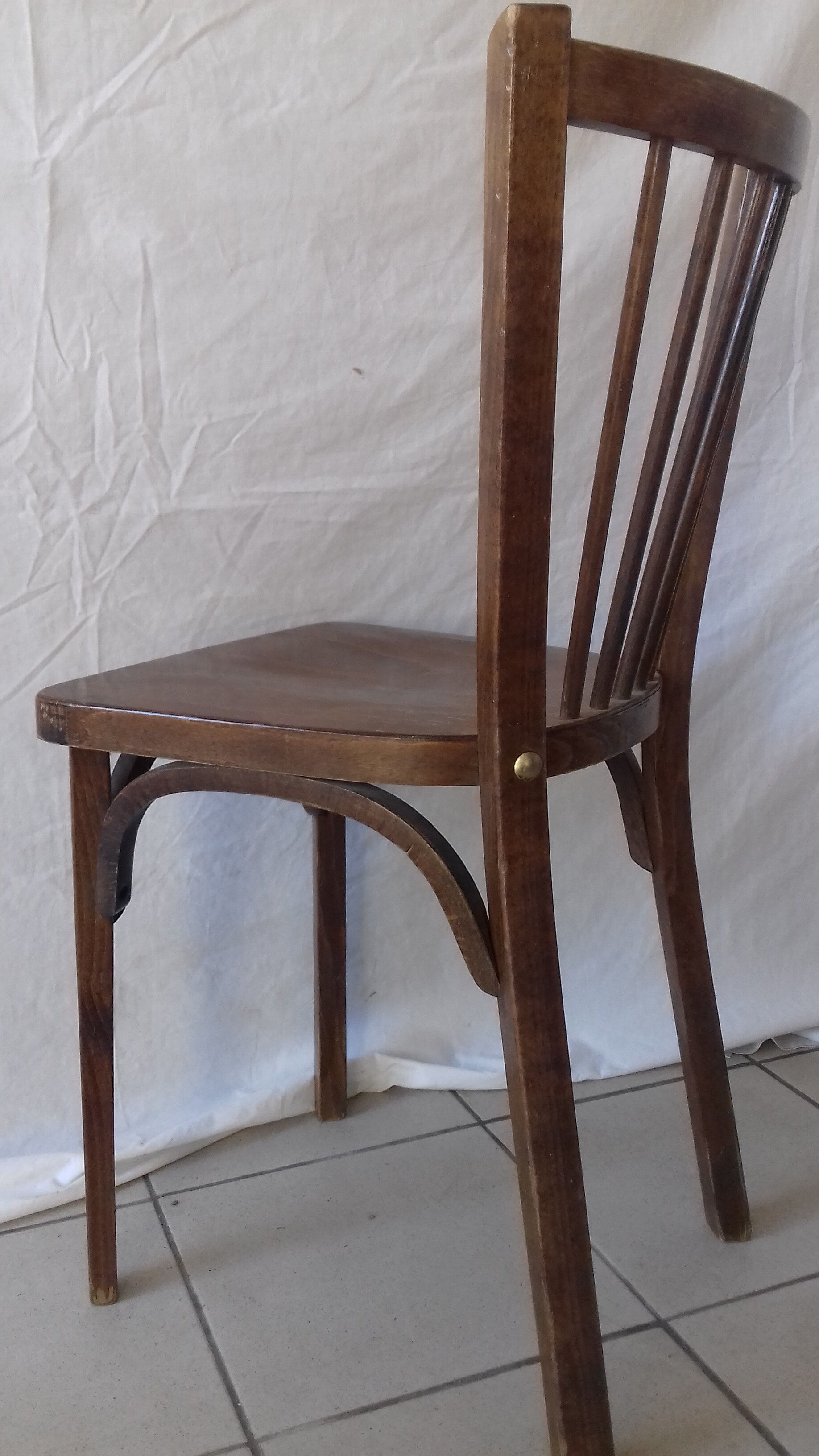 Lot de six chaises bistrot