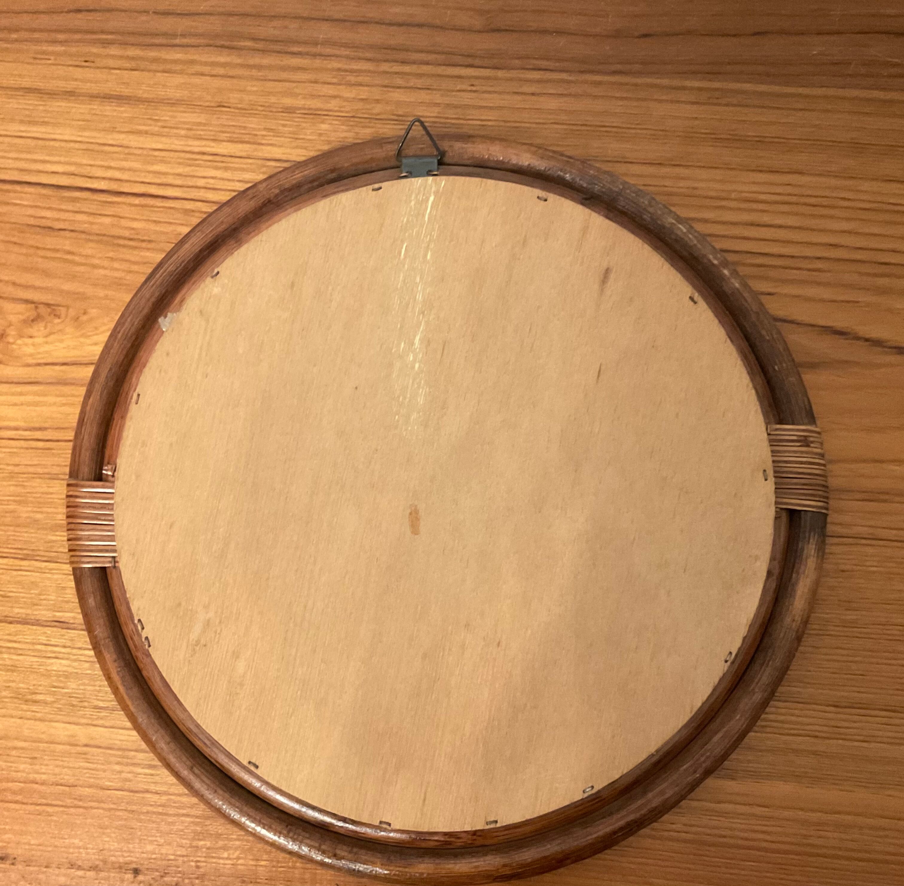 Vintage rattan mirror from the 70s, 31 cm