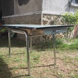 Table and 4 green water formica chairs 60's