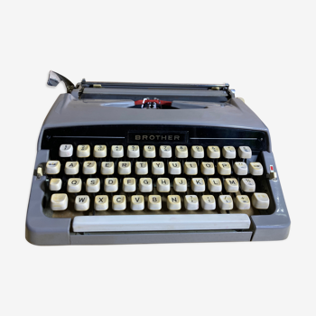 Brother portable typewriter
