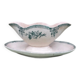 Earthenware sauceboat