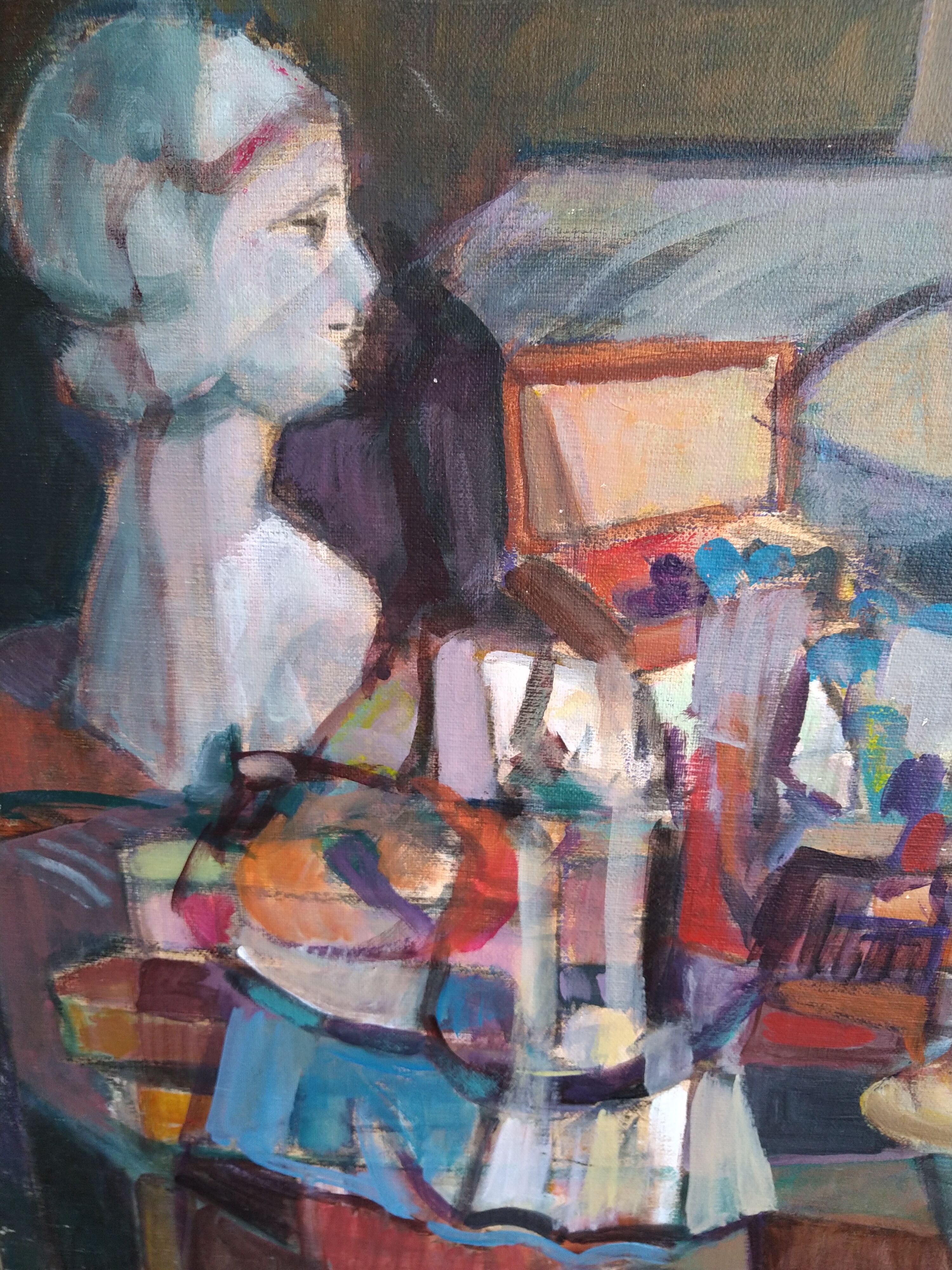 Bouquet and bust table