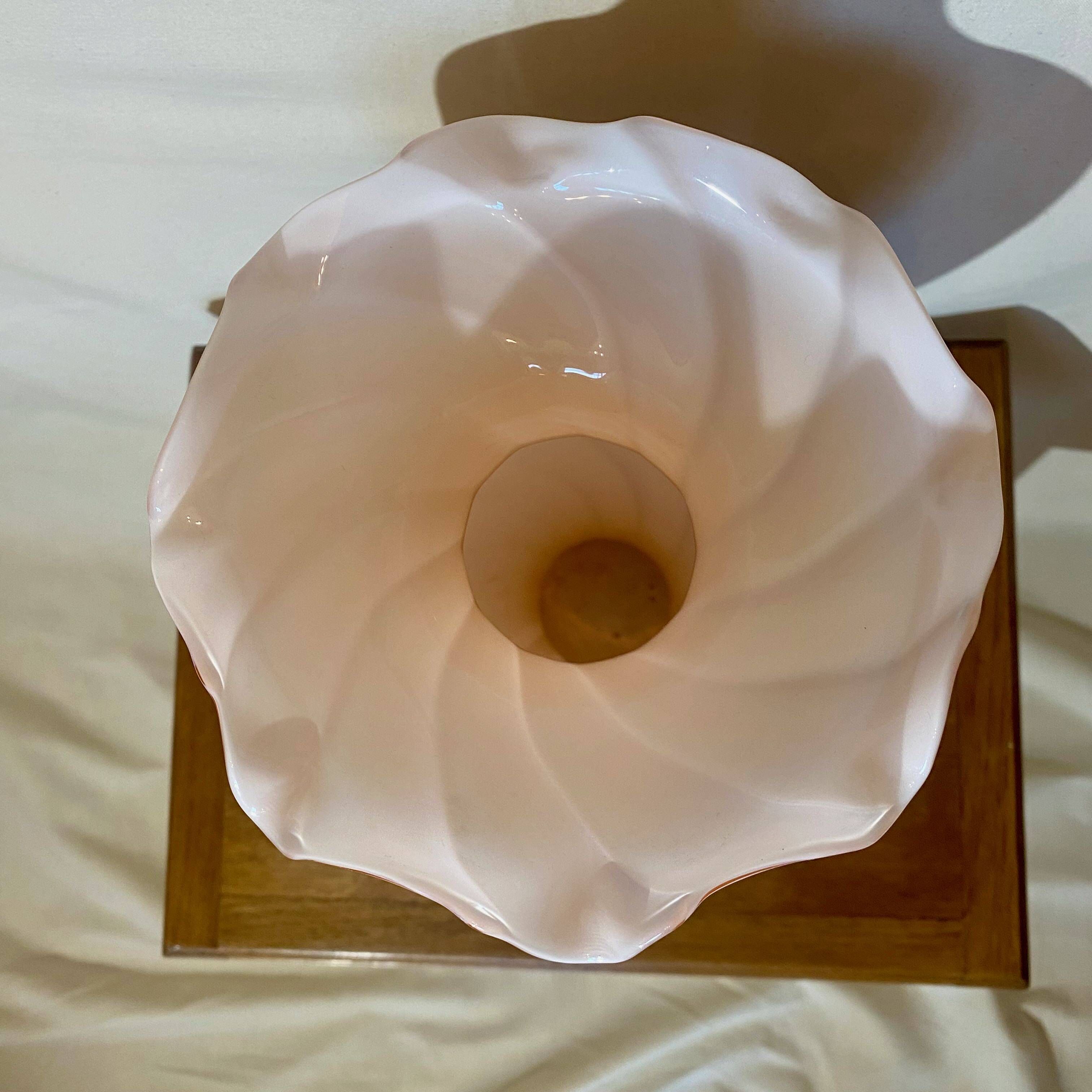 Large vintage Italian swirly pink Murano glass vase from the 70s