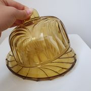 Cloche et plat en verre jaune fumé