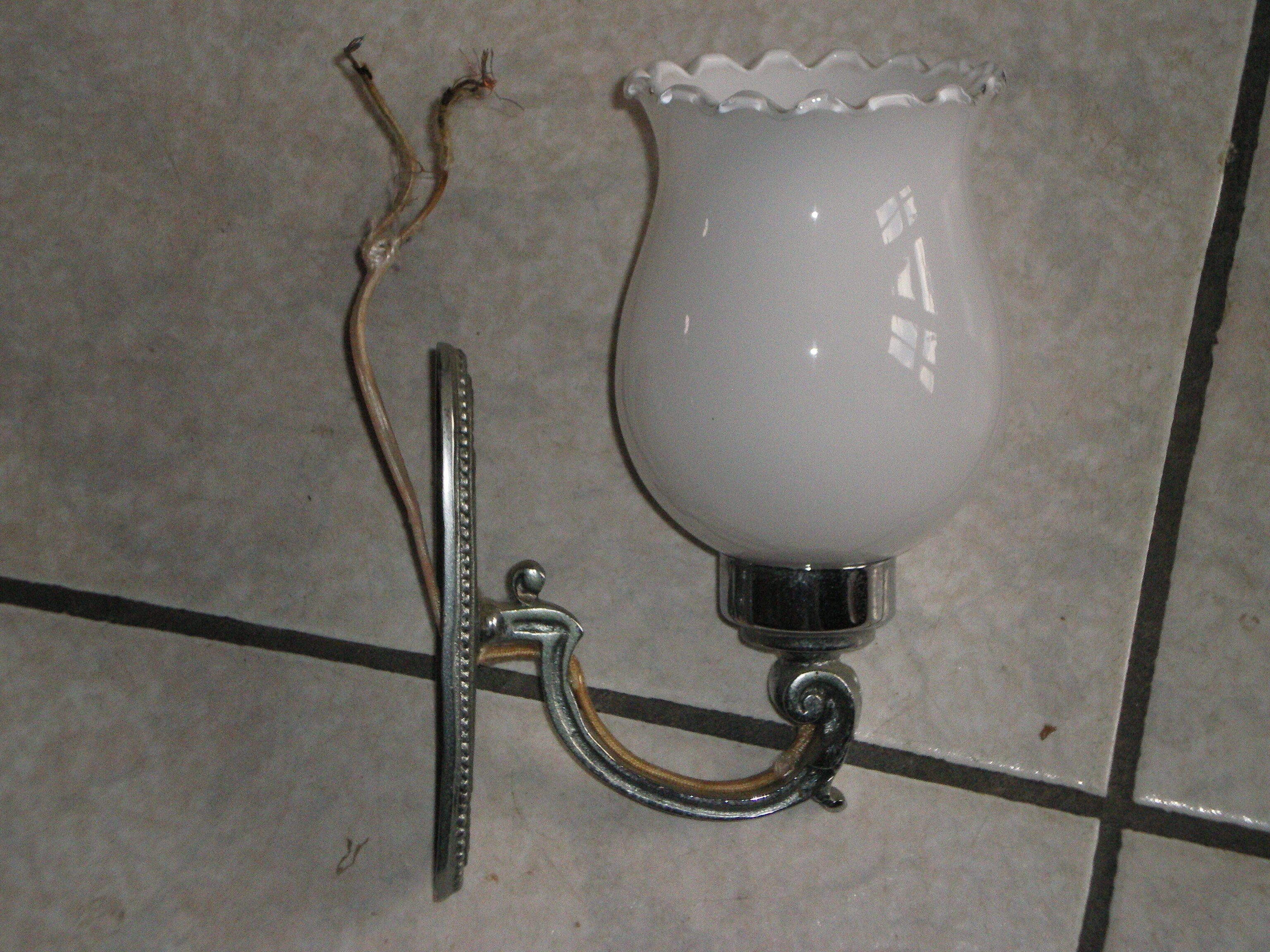 Pair of wall light chrome metal and opaline