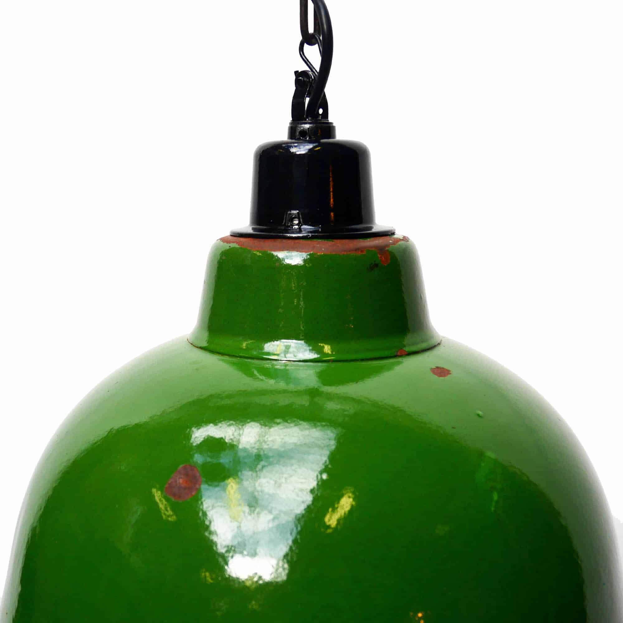 Green enamelled suspension