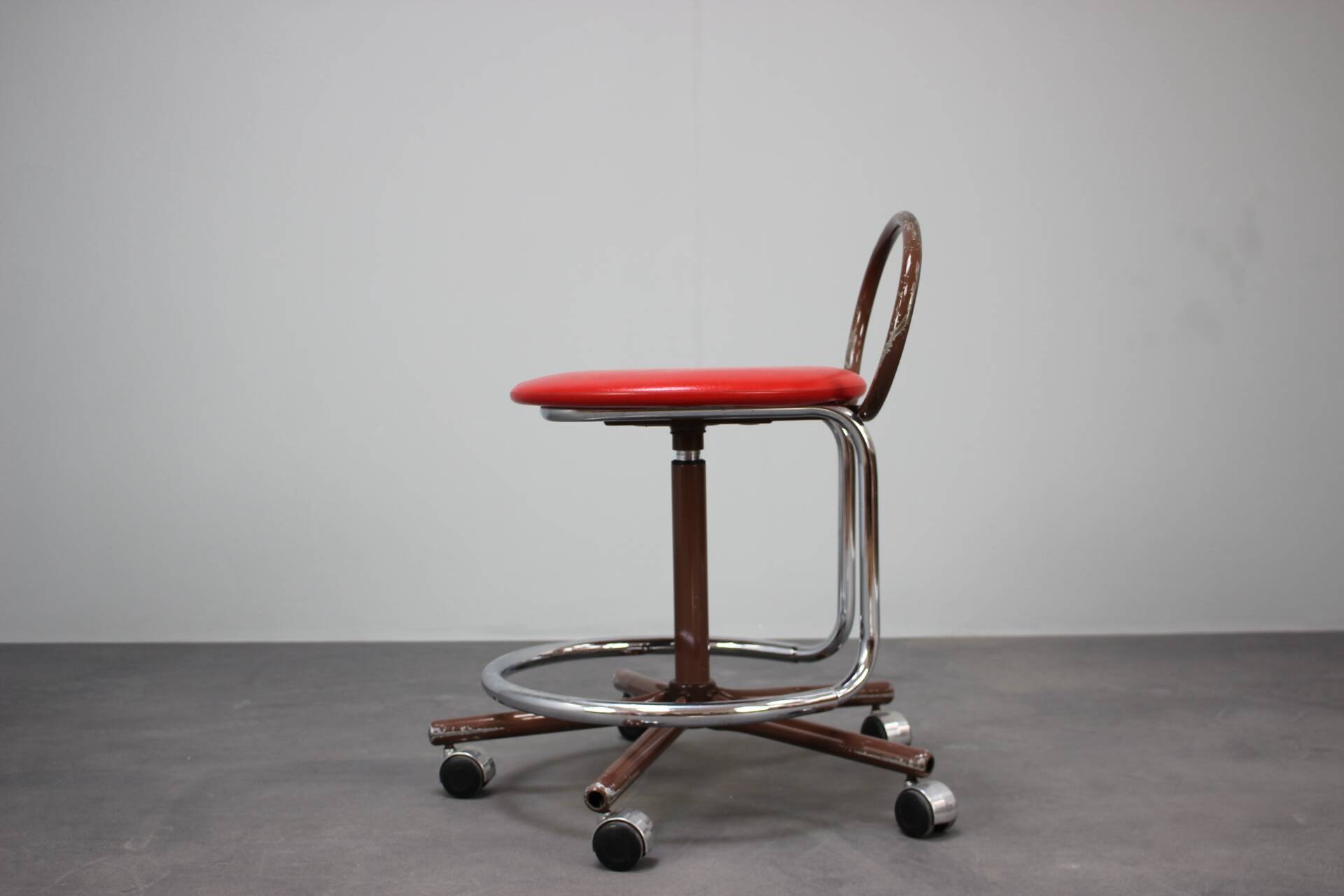 Mid-century Adjustable Industrial Workshop Chair by Kovona, 1980s, czsk