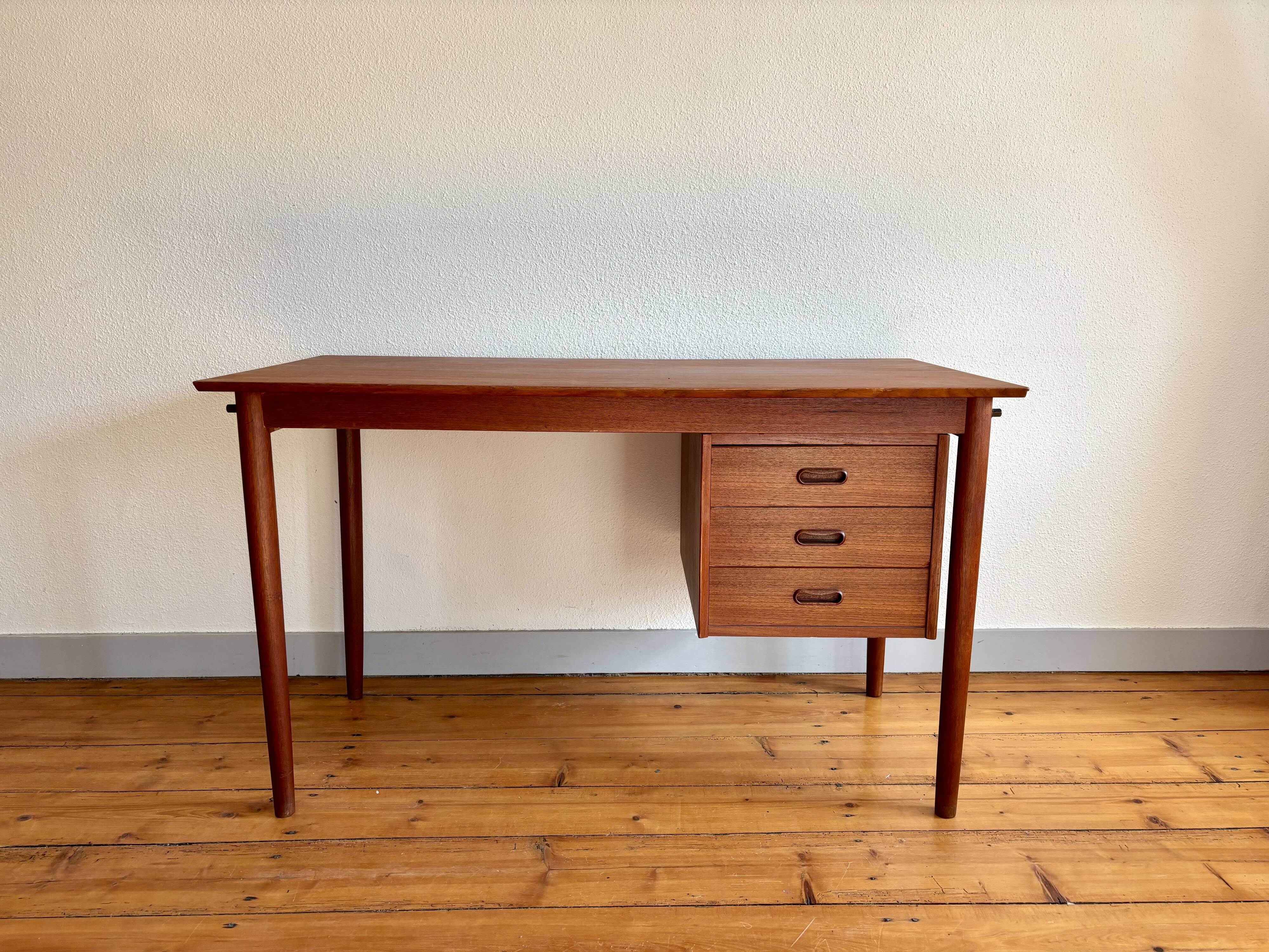 Teak desk by Arne Vodder, 1960 vintage.