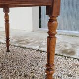 Rustic Burgundian farm table with old round shutters - 1m50
