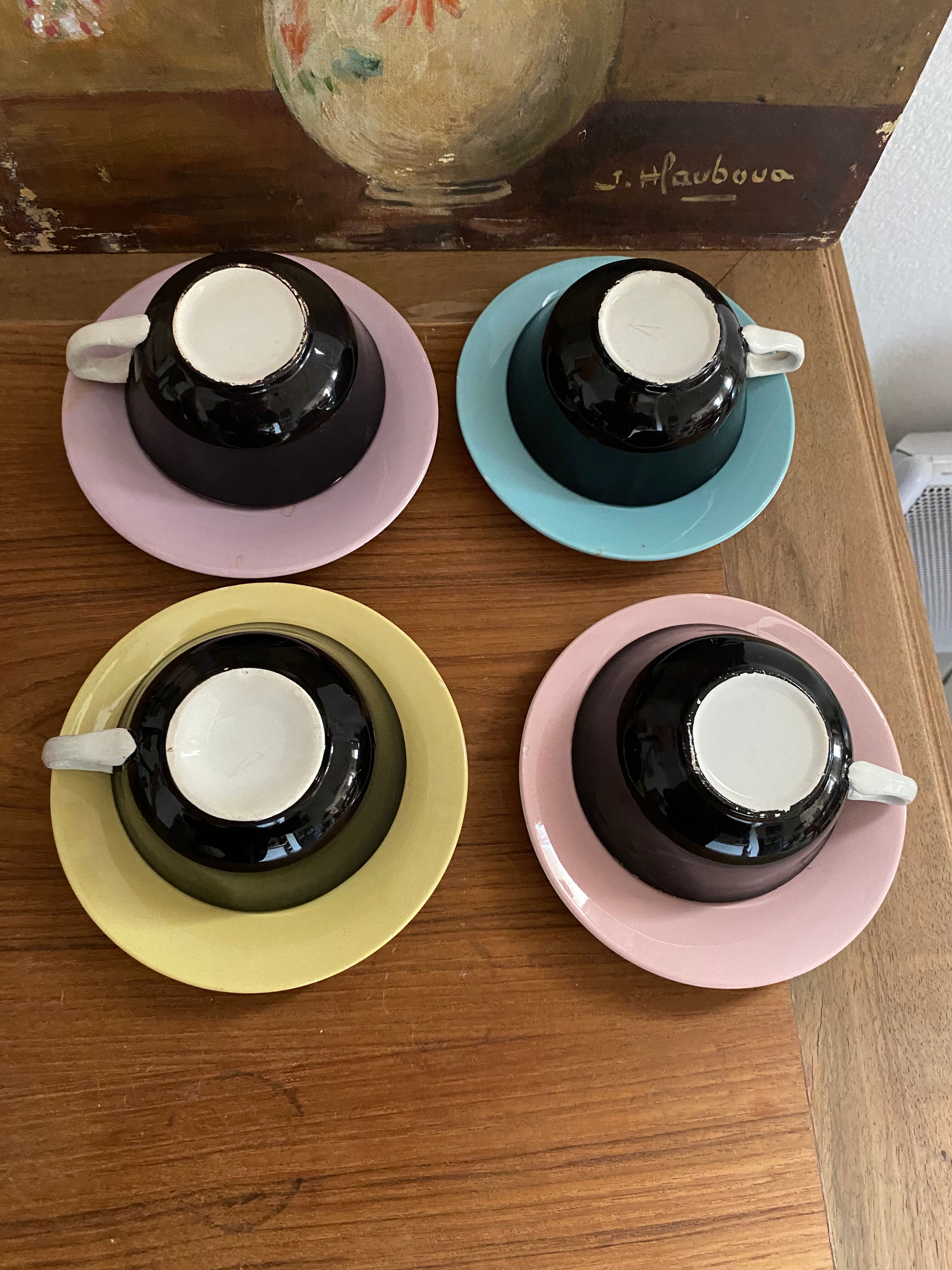 4 vintage coffee cups