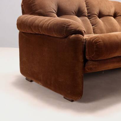 Canapé 'Coronado' de Tobia Scarpa pour B&B
