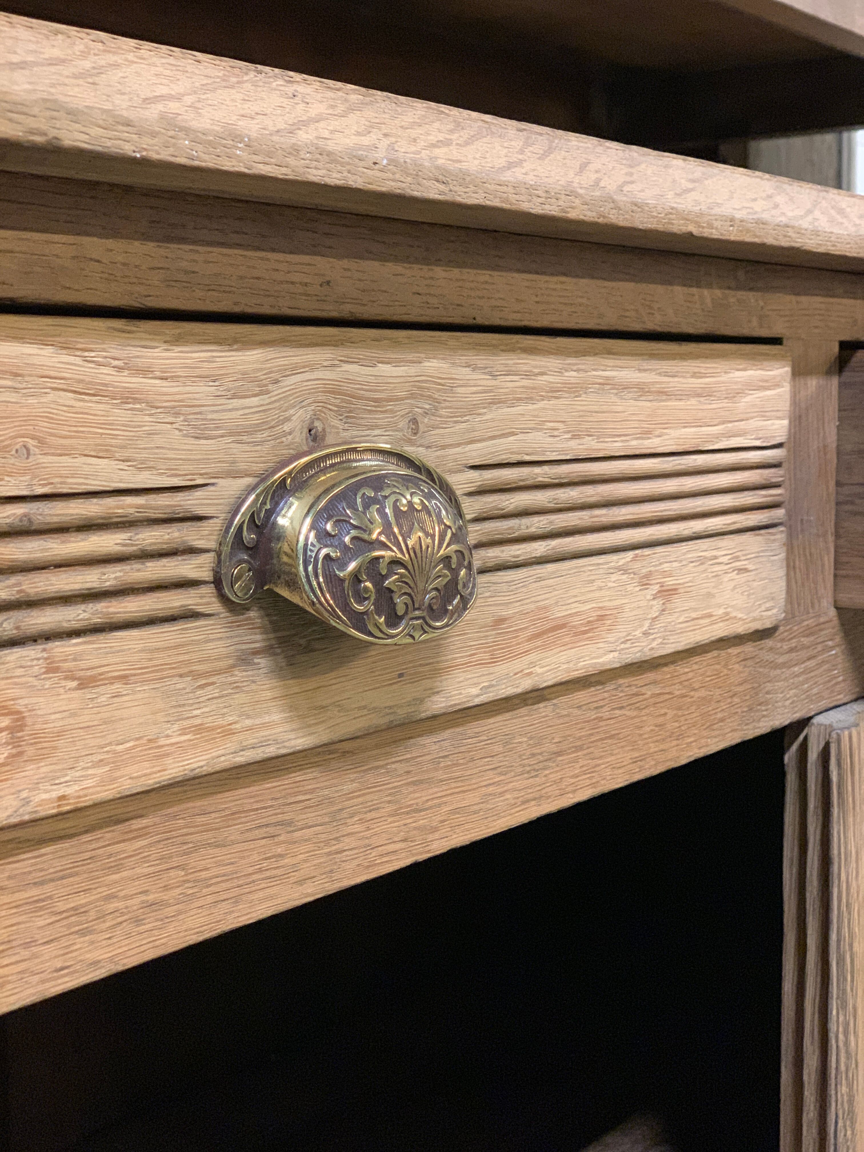 Former 1950 oak croess