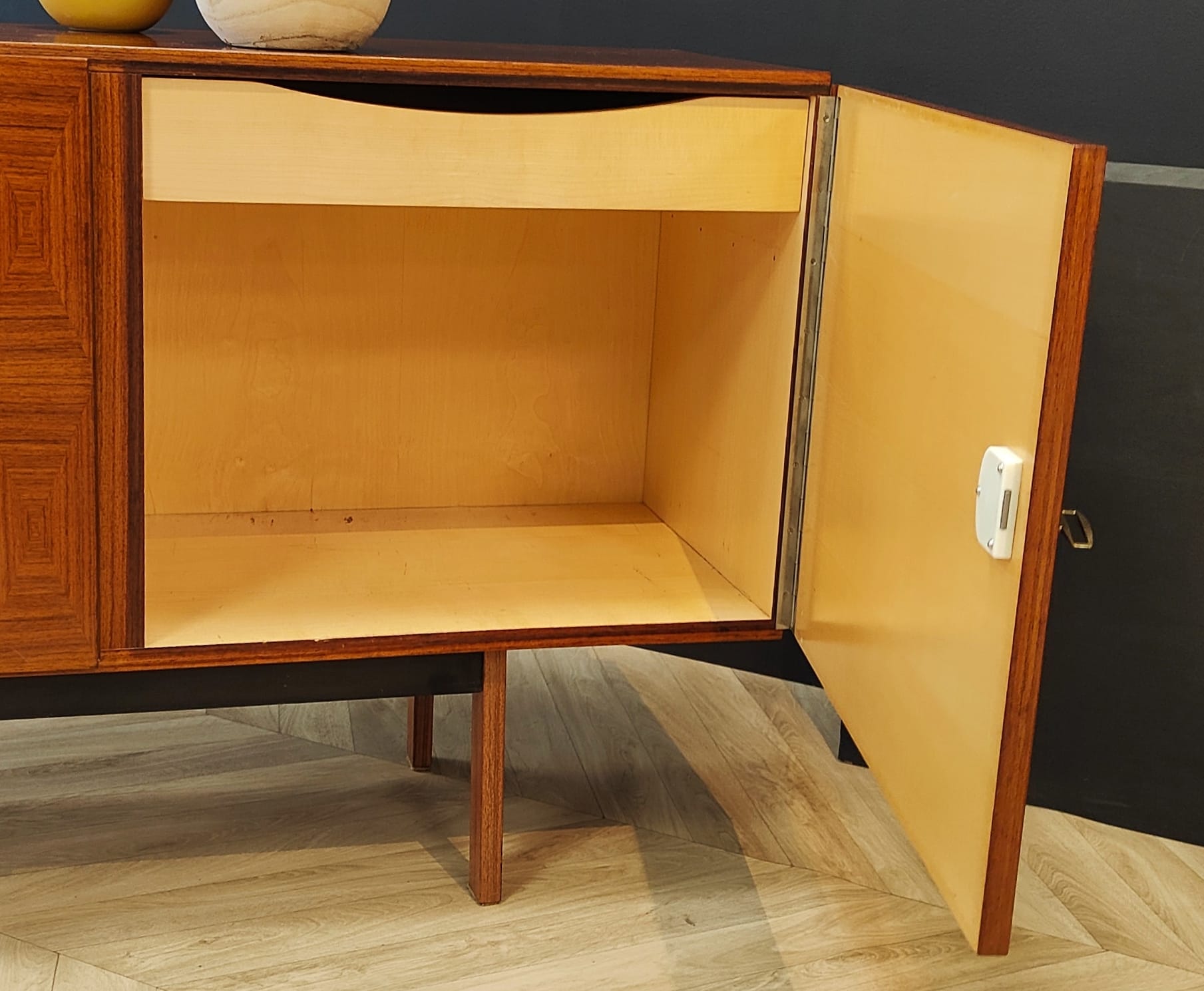 Enfilade Mid Century