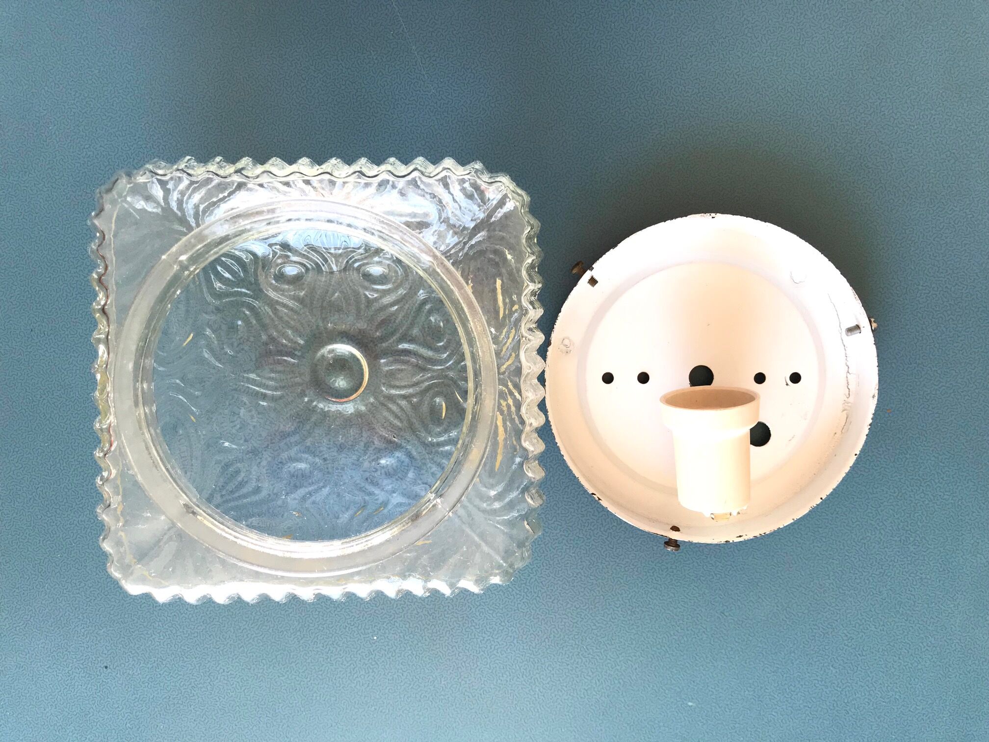 Molded glass hanging lamp