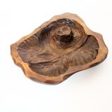 Plat brutaliste en bois gougé vintage