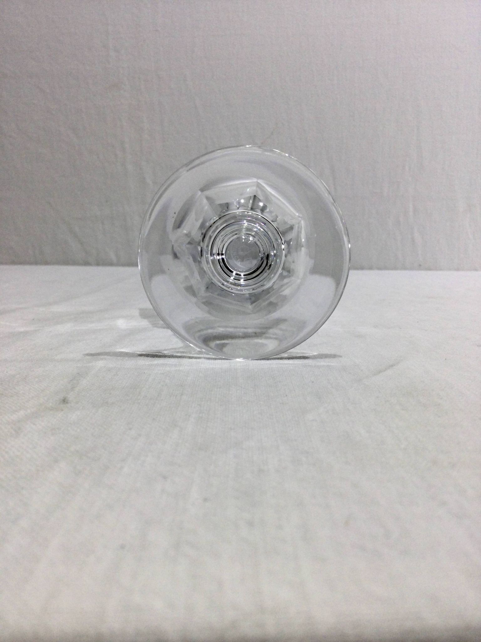 Baccarat – 9 Verres à vin blanc Modèle Missouri