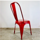 Ensemble de quatre chaises basses en acier rouge