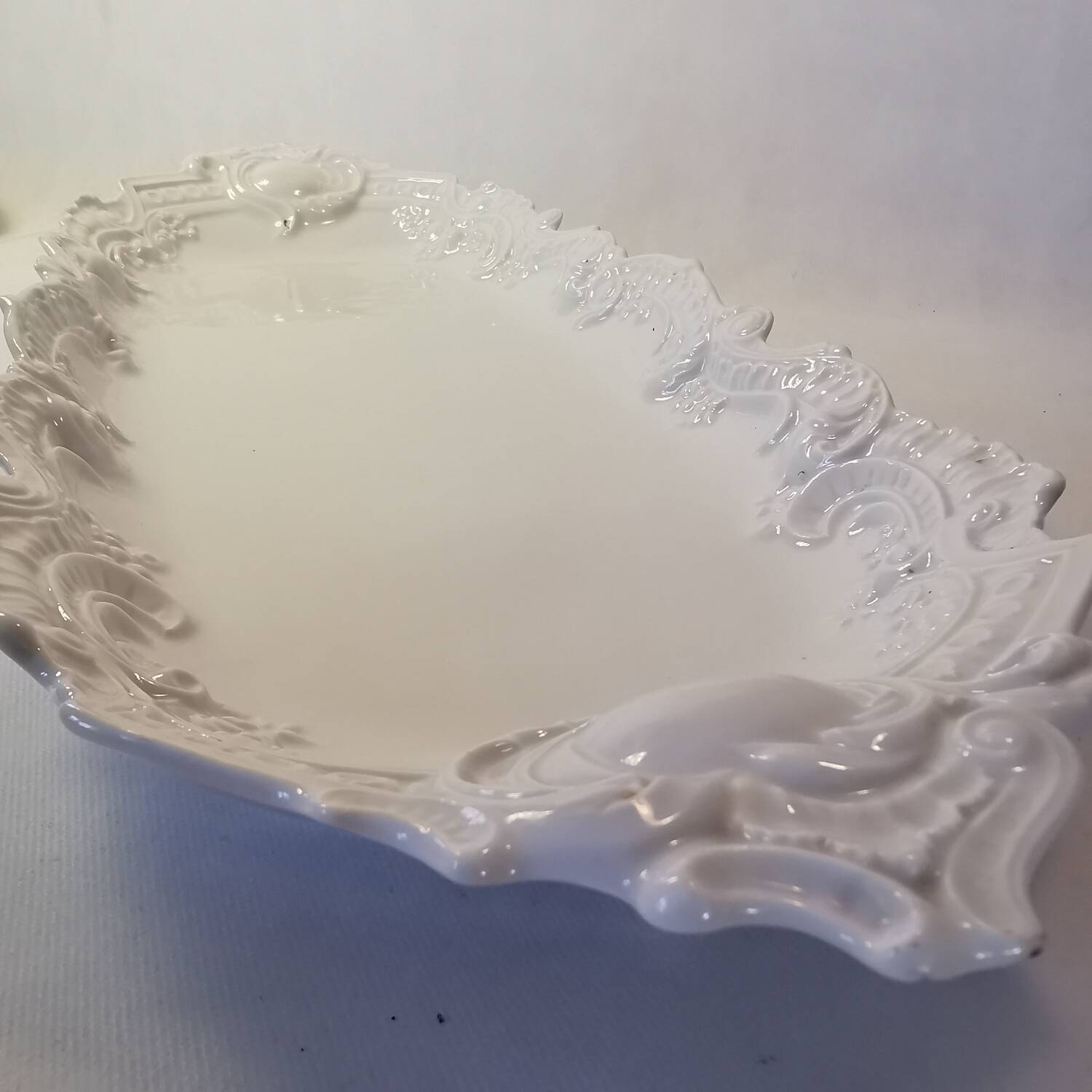 Large fish dish signed cm limoges cream / beige