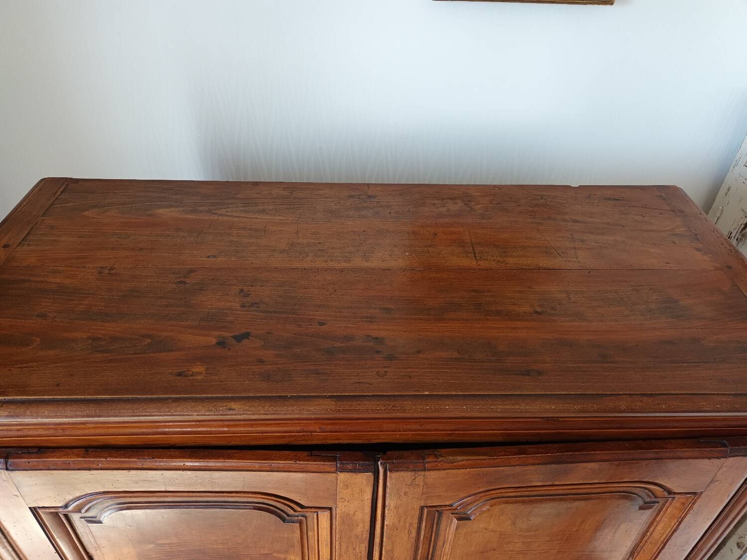 High walnut sideboard, early 20th century