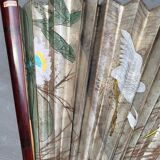 Grand éventail Art Déco grues et Amour en cage