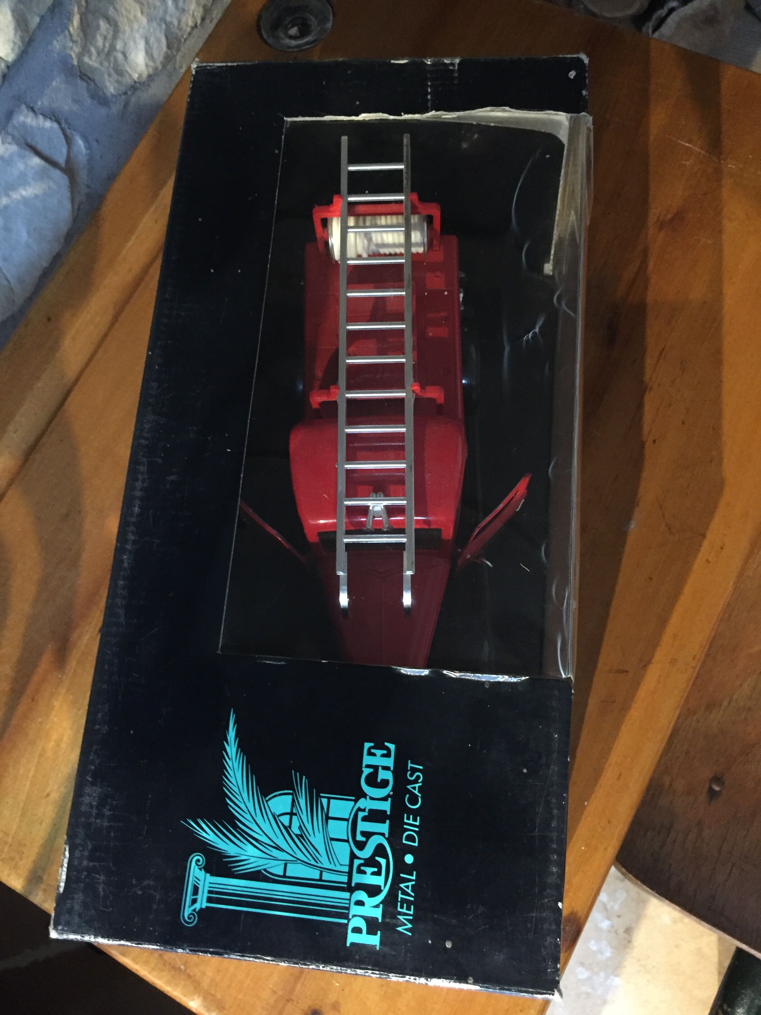 Fire truck Ford Solido 8026 vintage box 1/50