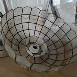 Mother-of-pearl suspension