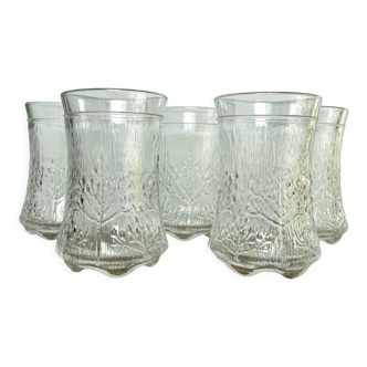5 glasses with vintage relief decor