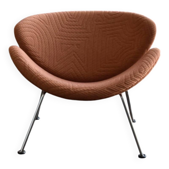 Artifort Orange slice chair
